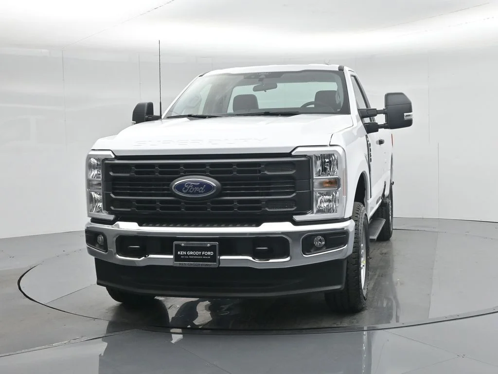 New 2026 Oxford White Ford XL image 50