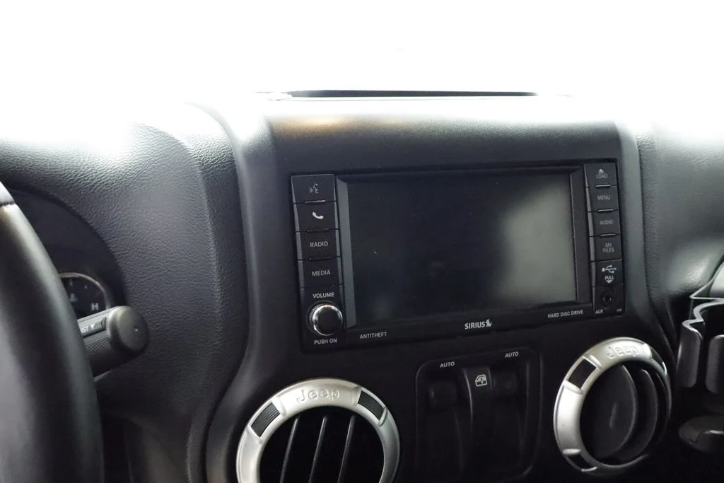 Used 2015 Yellow Jeep Rubicon image 20