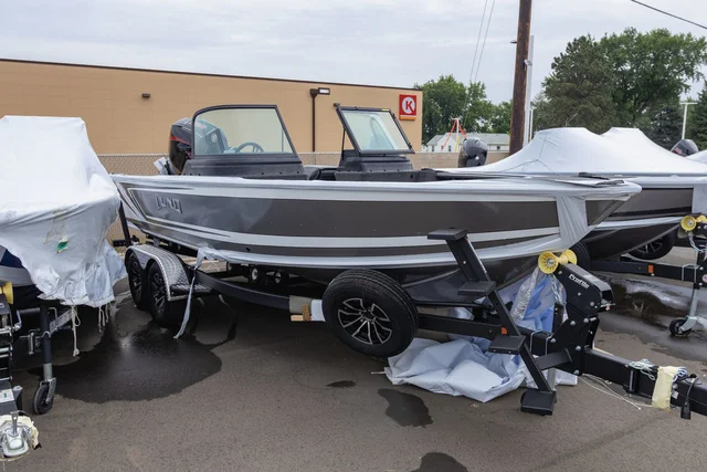 2026 Lund 2075 Impact XS Sport 