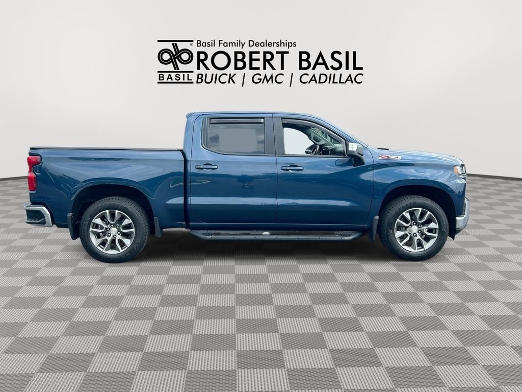 Used 2019 Blue Chevrolet LT image 9