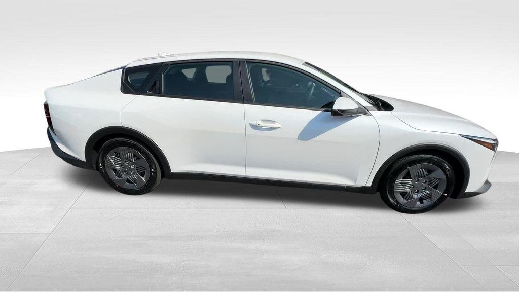 New 2026 Snow White Pearl Kia LX image 7