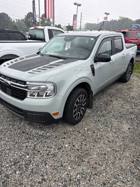 Certified Used 2024 Green Ford Lariat image 1