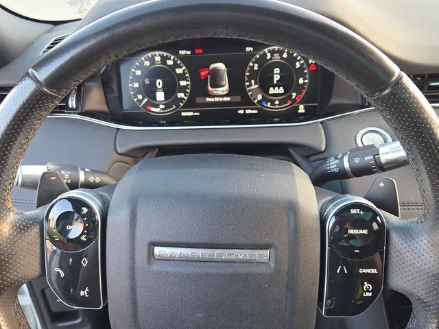 Used 2020  Land Rover R-Dynamic SE image 23