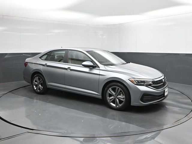 Used 2024 Gray Volkswagen 1.5T SE image 17
