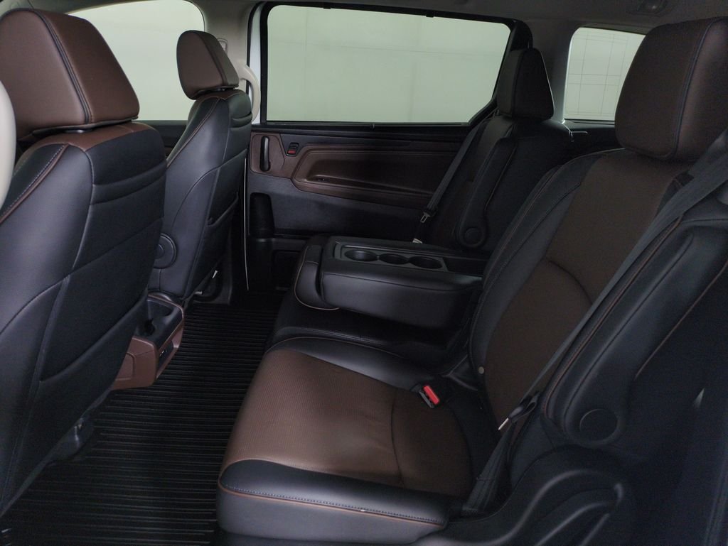 2025 Honda Odyssey Elite - Photo 25