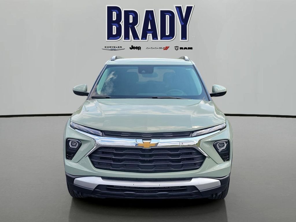 Used 2026 Green Chevrolet LT image 8
