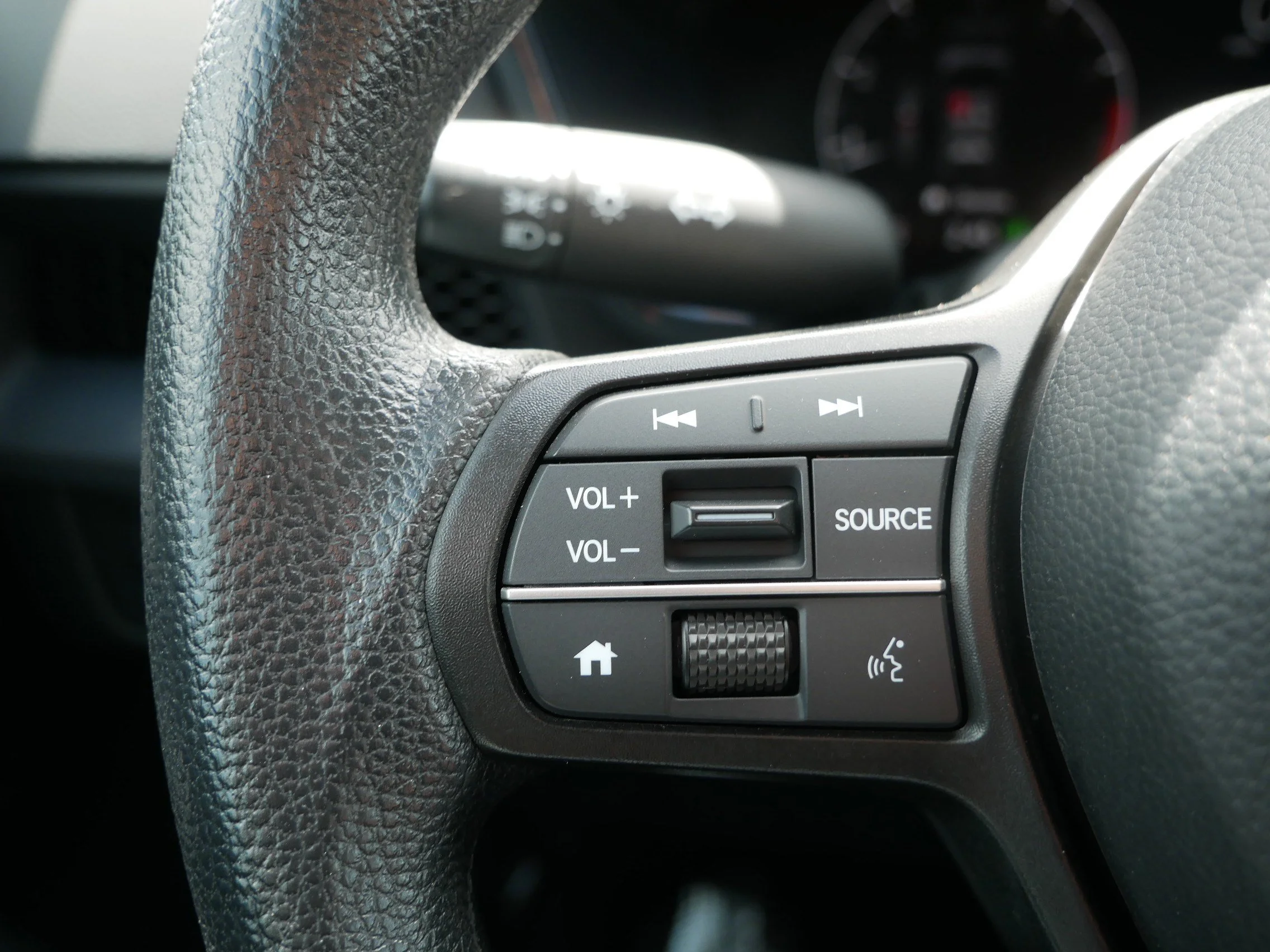 Used 2024 Platinum White Pearl Honda EX image 31