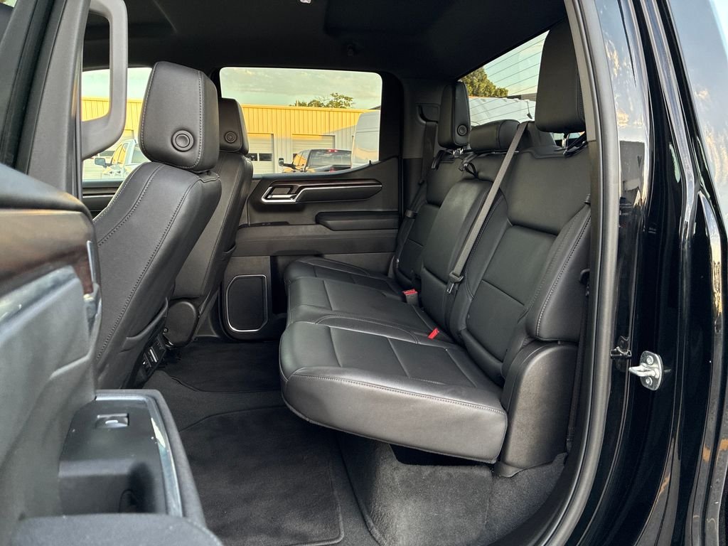 Used 2025 Black GMC SLT image 25