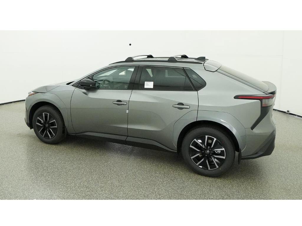 New 2026 Heavy Metal Toyota XLE image 4