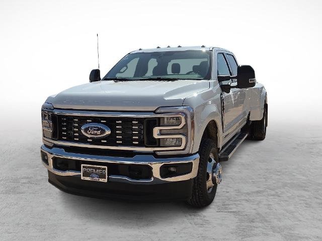 New 2026 Star White Metallic Tri-Coat Ford F-350® Lariat® image 29