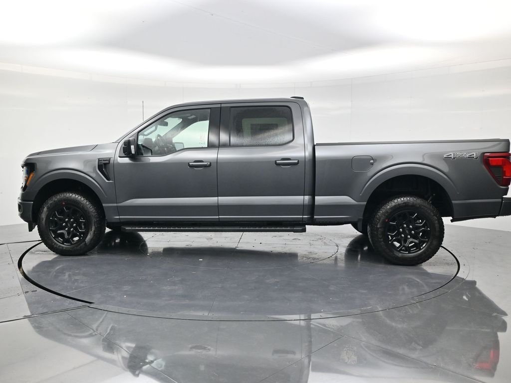 New 2026 Carbonized Gray Metallic Ford XLT image 8