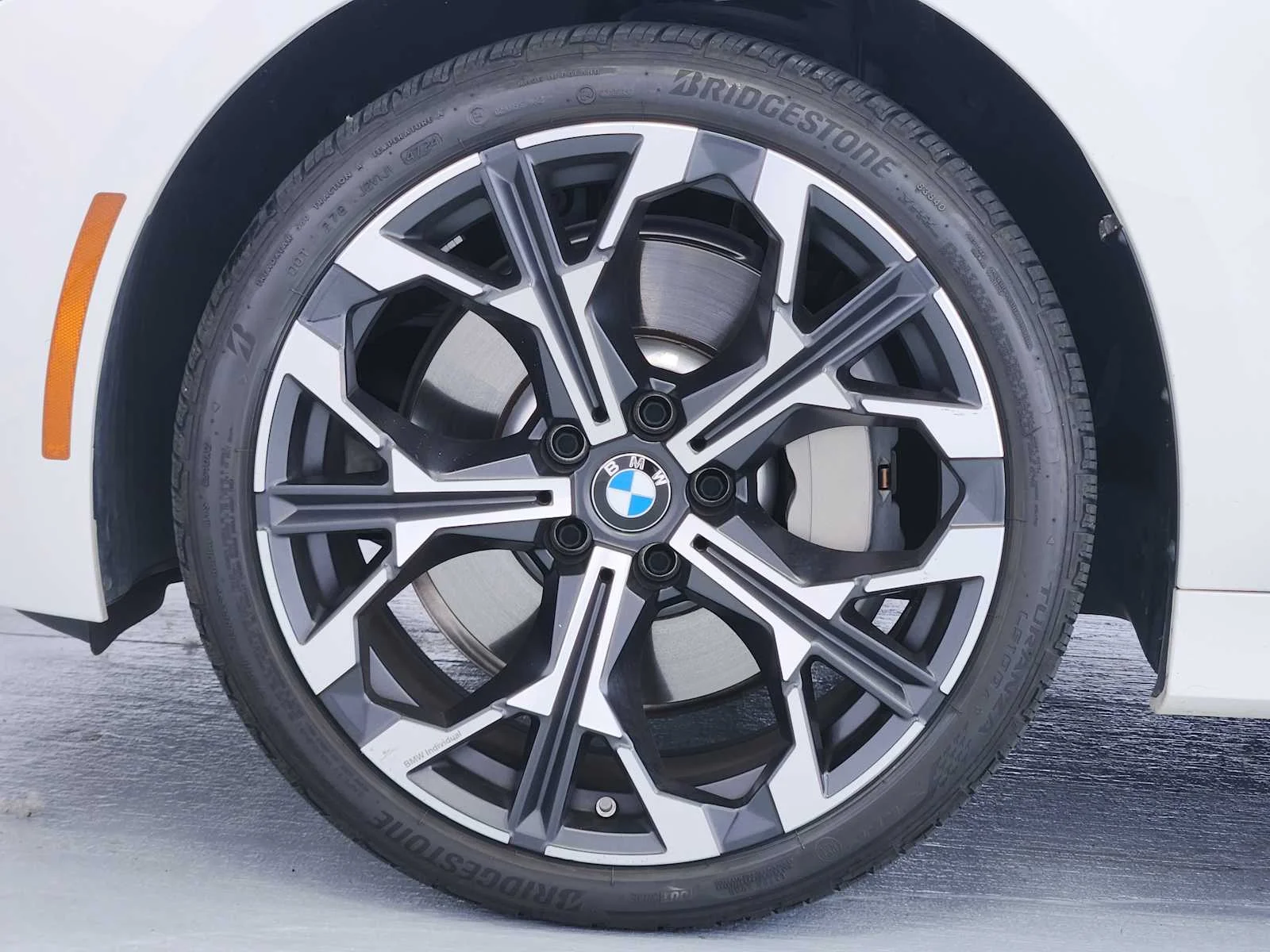 Certified Used 2025 Alpine White BMW 330i image 7