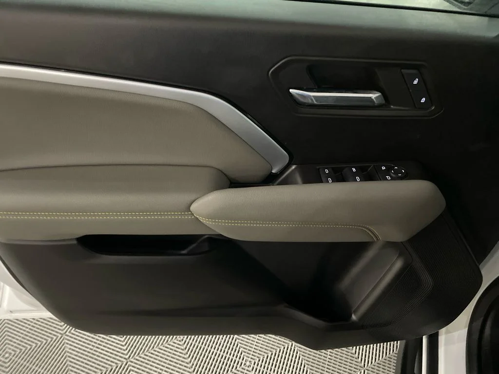 2024 Chevrolet Colorado ZR2 - Photo 10