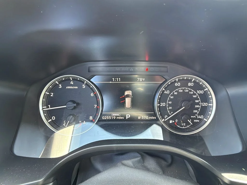Used 2025 Gray Mitsubishi SE image 15
