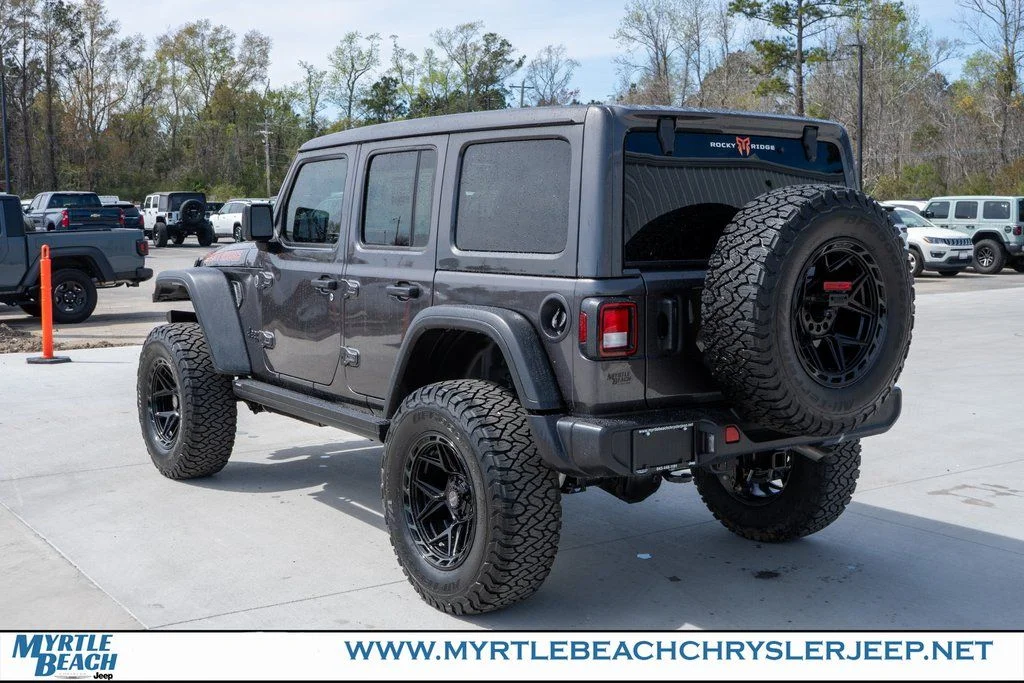 New 2026 Granite Crystal Metallic Clear-Coat Exterior Paint Jeep Willys image 4