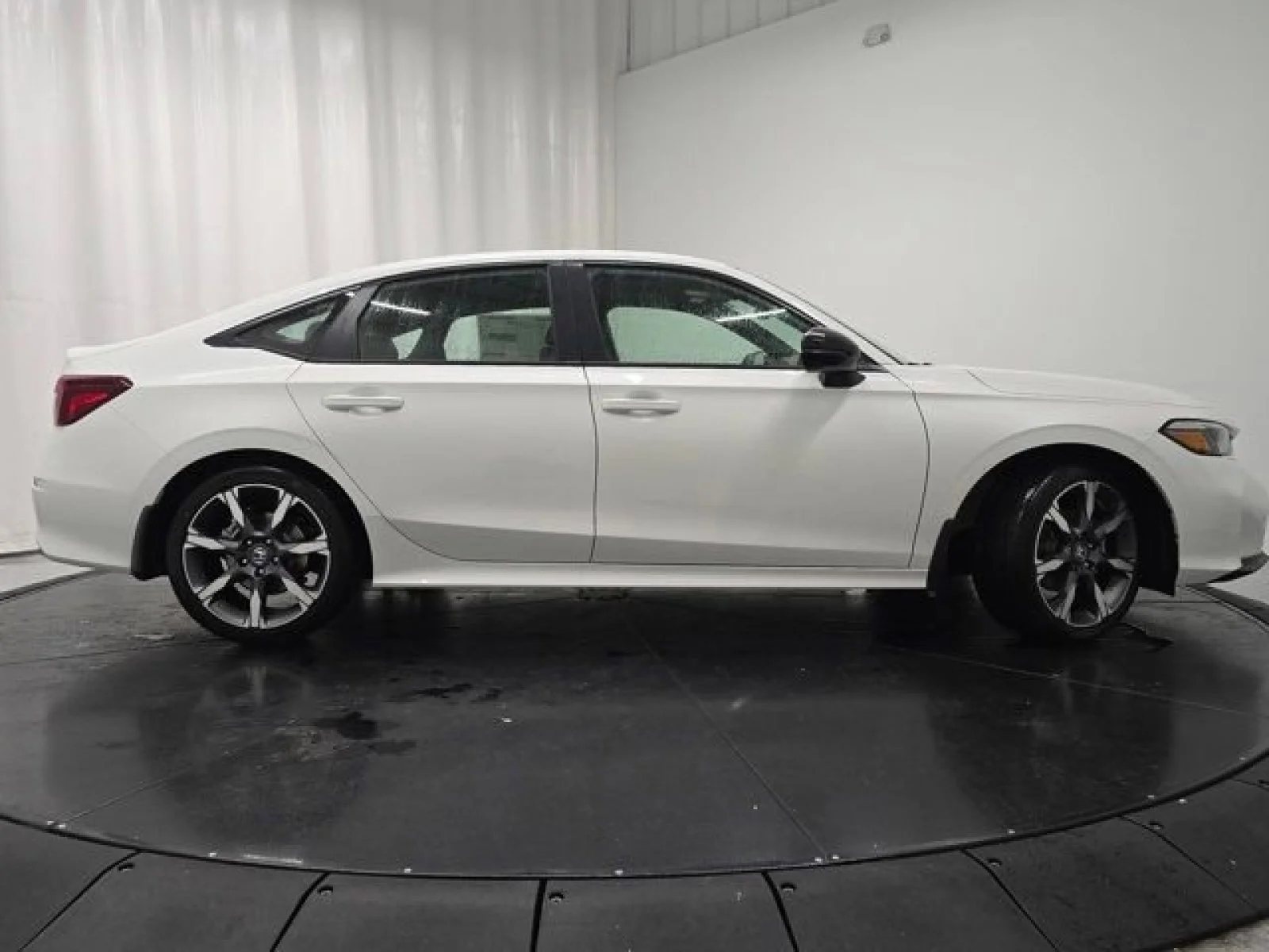 New 2026 Platinum White Pearl Honda Sport Touring image 31