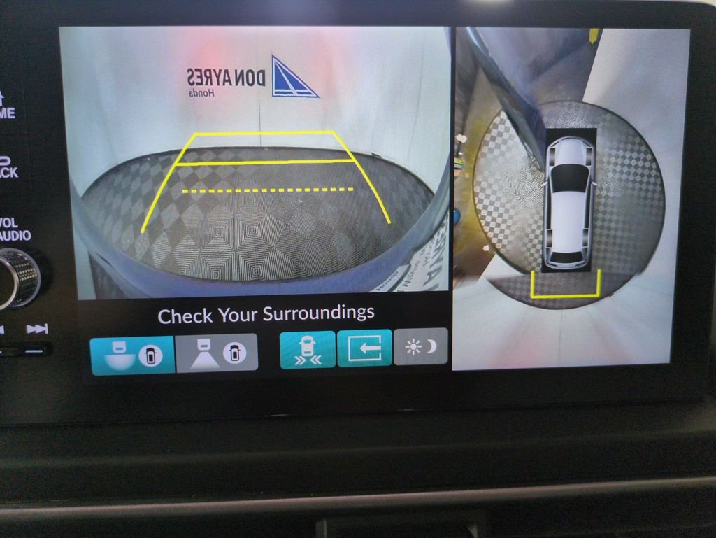 2025 Honda Pilot Elite - Photo 23