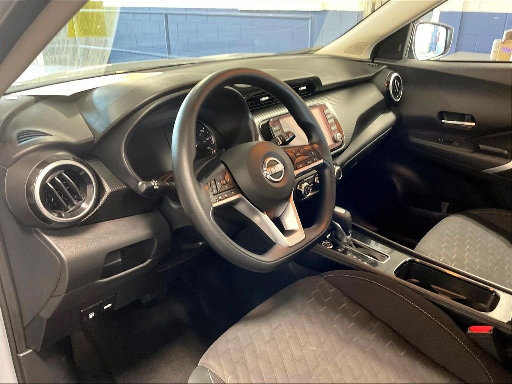 Used 2024 Gray Nissan SV image 8