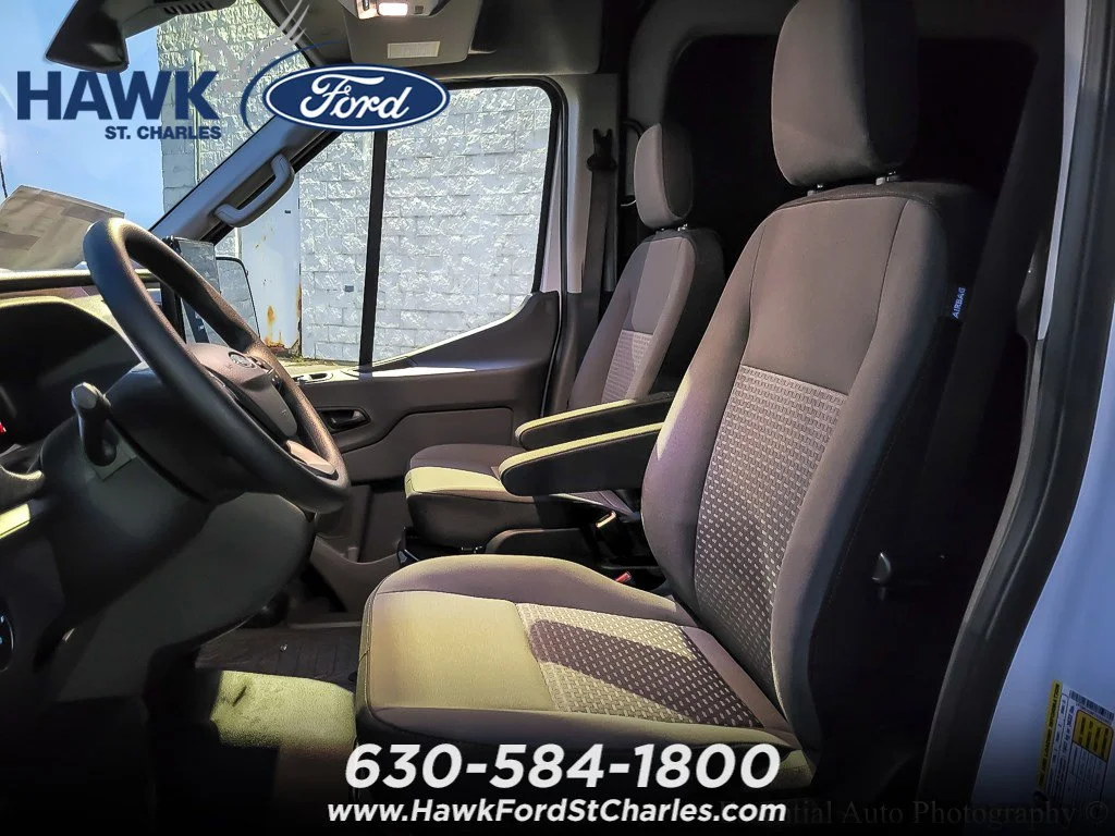 New 2026 Oxford White Ford Cargo Van image 7