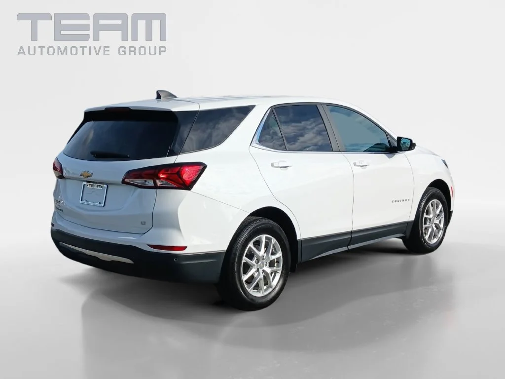 Used 2023 SUMMIT WHITE Chevrolet LT image 7