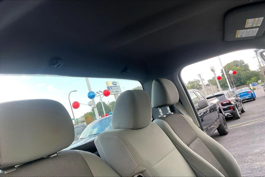 Used 2019 White Ford XL image 21