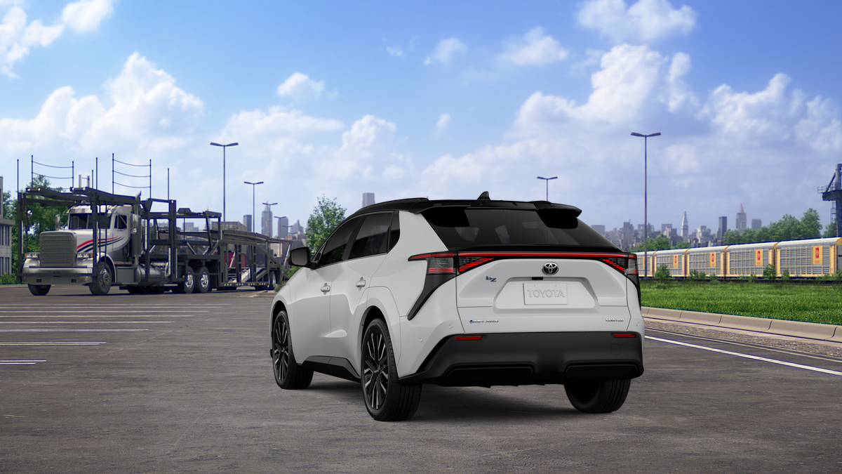 New 2027 Wind Chill Pearl with Midnight Black Metallic roof Toyota Limited image 7