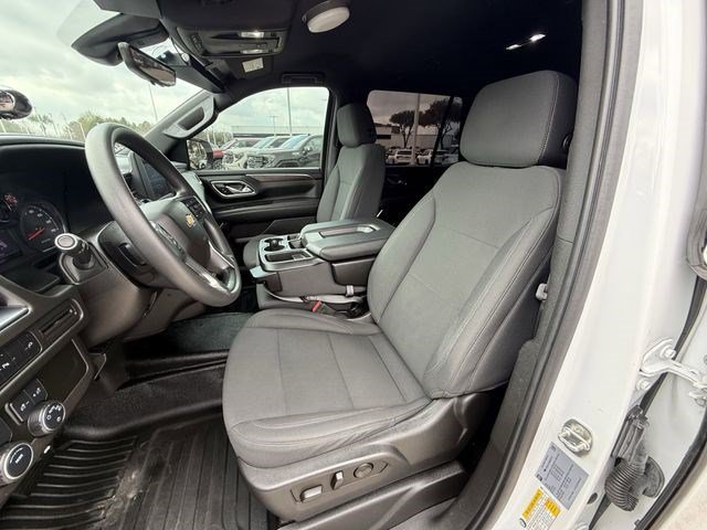 Used 2021 Summit White Chevrolet Commercial image 26