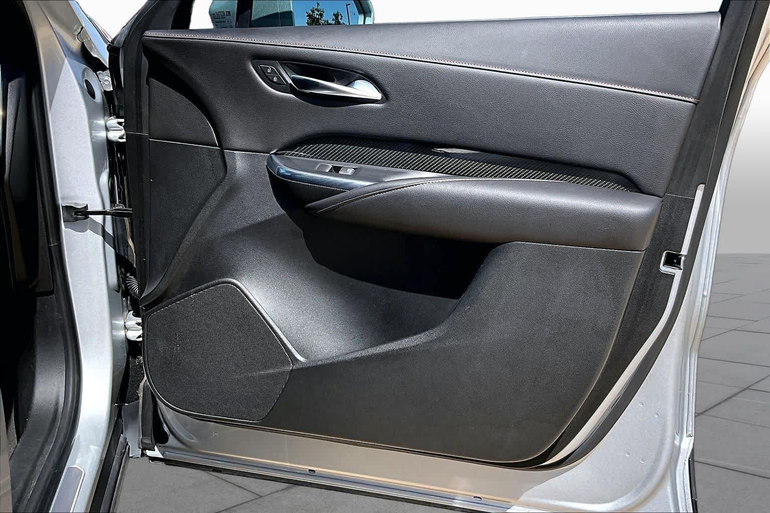 Used 2020 Radiant Silver Metallic Cadillac FWD Sport image 23