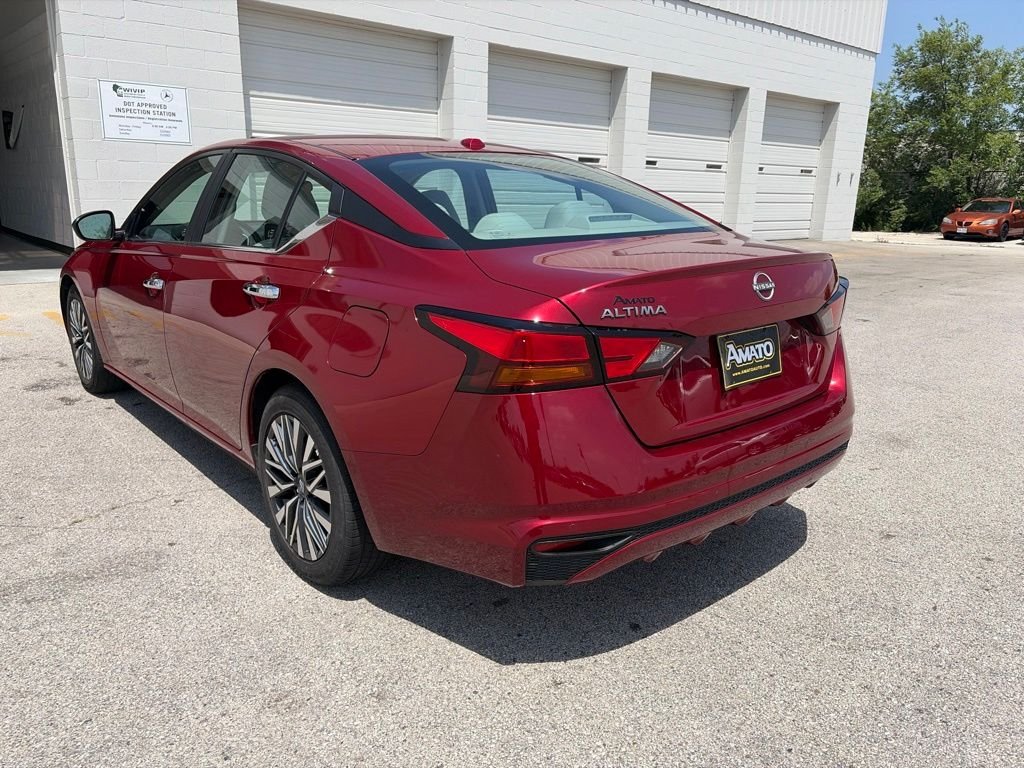 2025 Nissan Altima SV - Photo 3