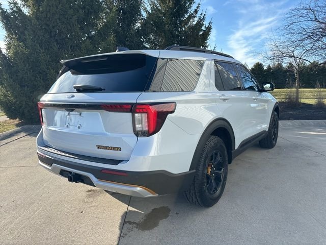 New 2026 Space White Metallic Ford Tremor® image 6
