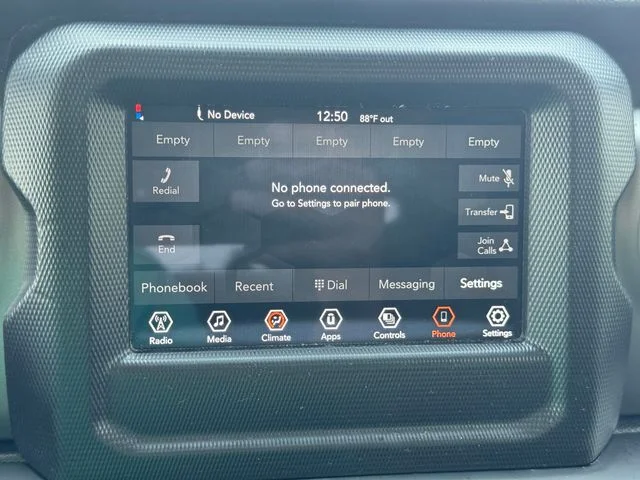 Certified Used 2022  Jeep Sport image 29