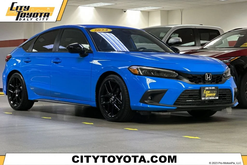 2024 Honda Civic Sport CVT's photo