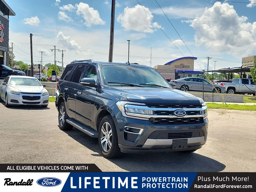 2024 Ford Expedition Limited's photo