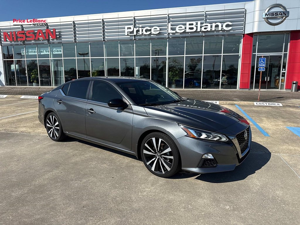 2022 Nissan Altima 2.5 SR