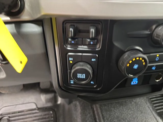 New 2026 Oxford White Ford F-250® XL image 31