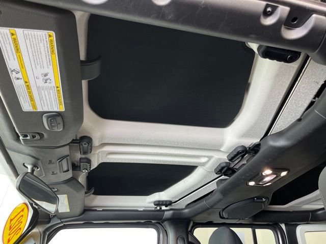 Used 2021 Gray Jeep Unlimited Sahara image 18