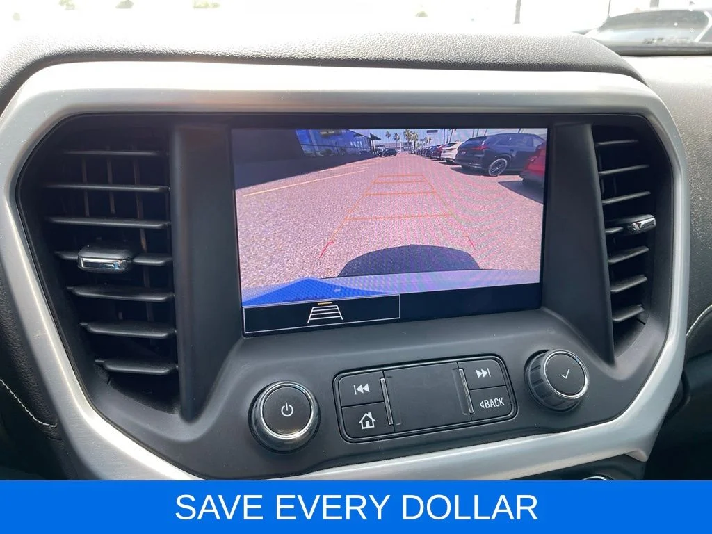 Used 2023 White GMC SLE image 11