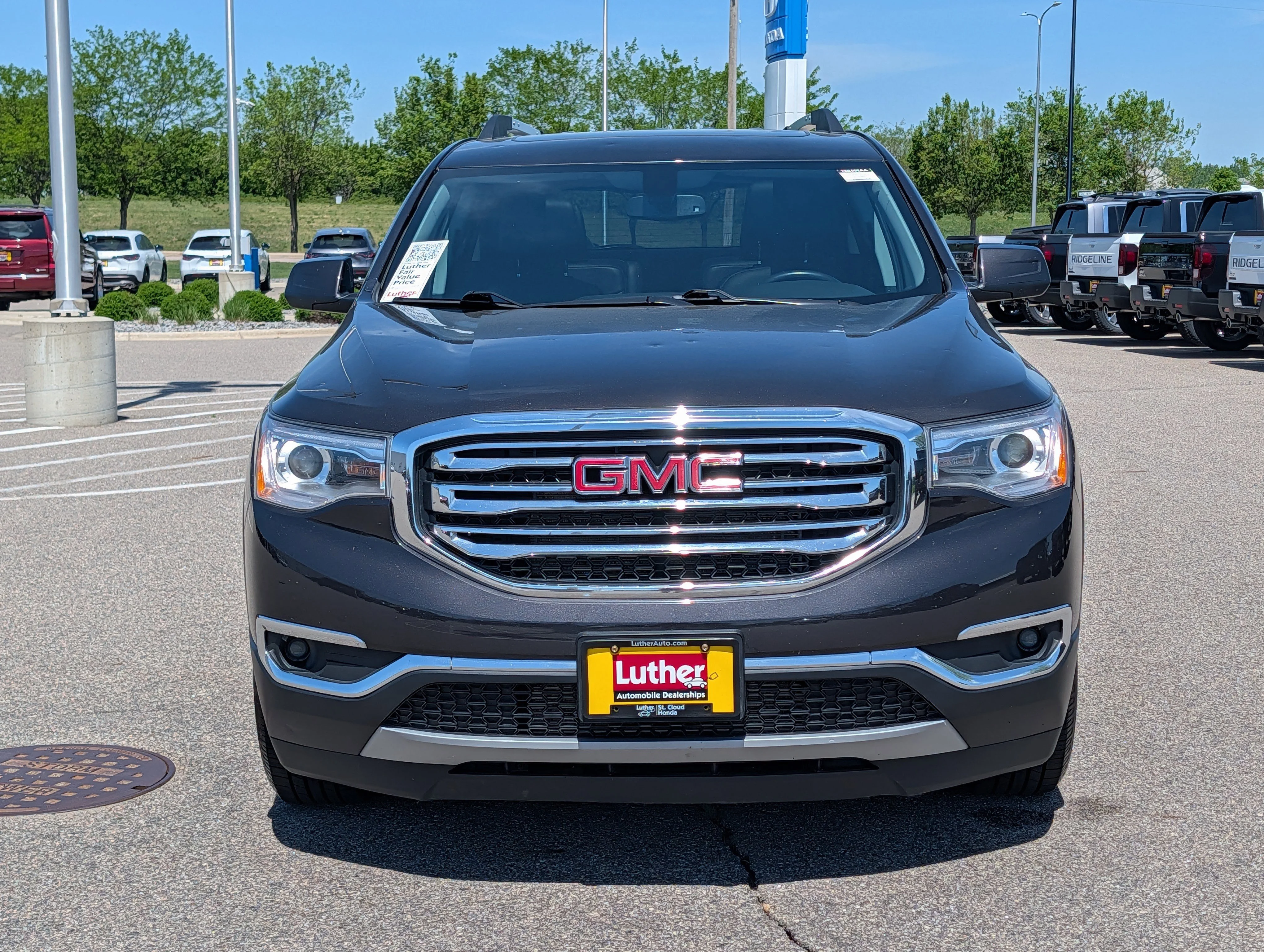 Used 2019 GMC Acadia SLT-1 with VIN 1GKKNULS8KZ115009 for sale in Waite Park, Minnesota
