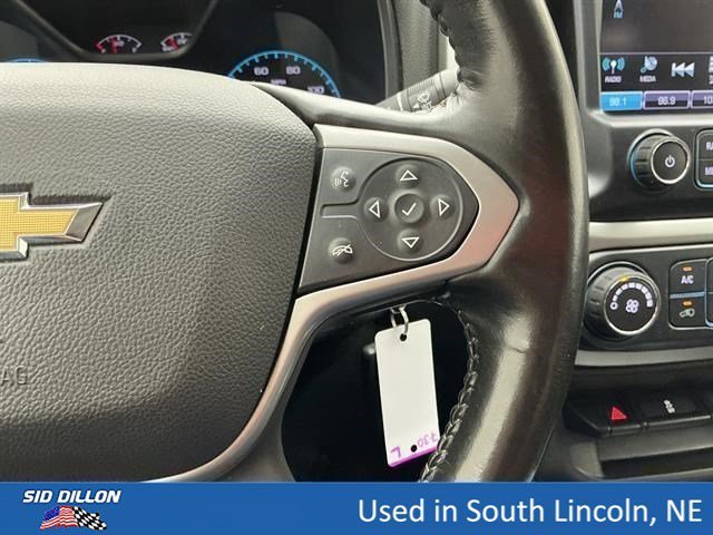 Used 2018 DEEPWOOD GREEN METALLIC Chevrolet 4WD LT image 10