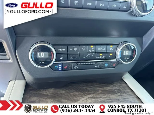 Certified Used 2019 Blue Metallic Ford Platinum image 28