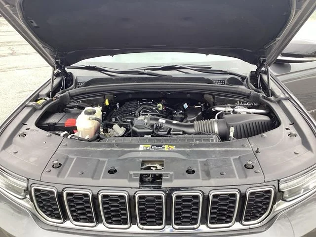 Used 2022 Gray Metallic Jeep Limited image 22