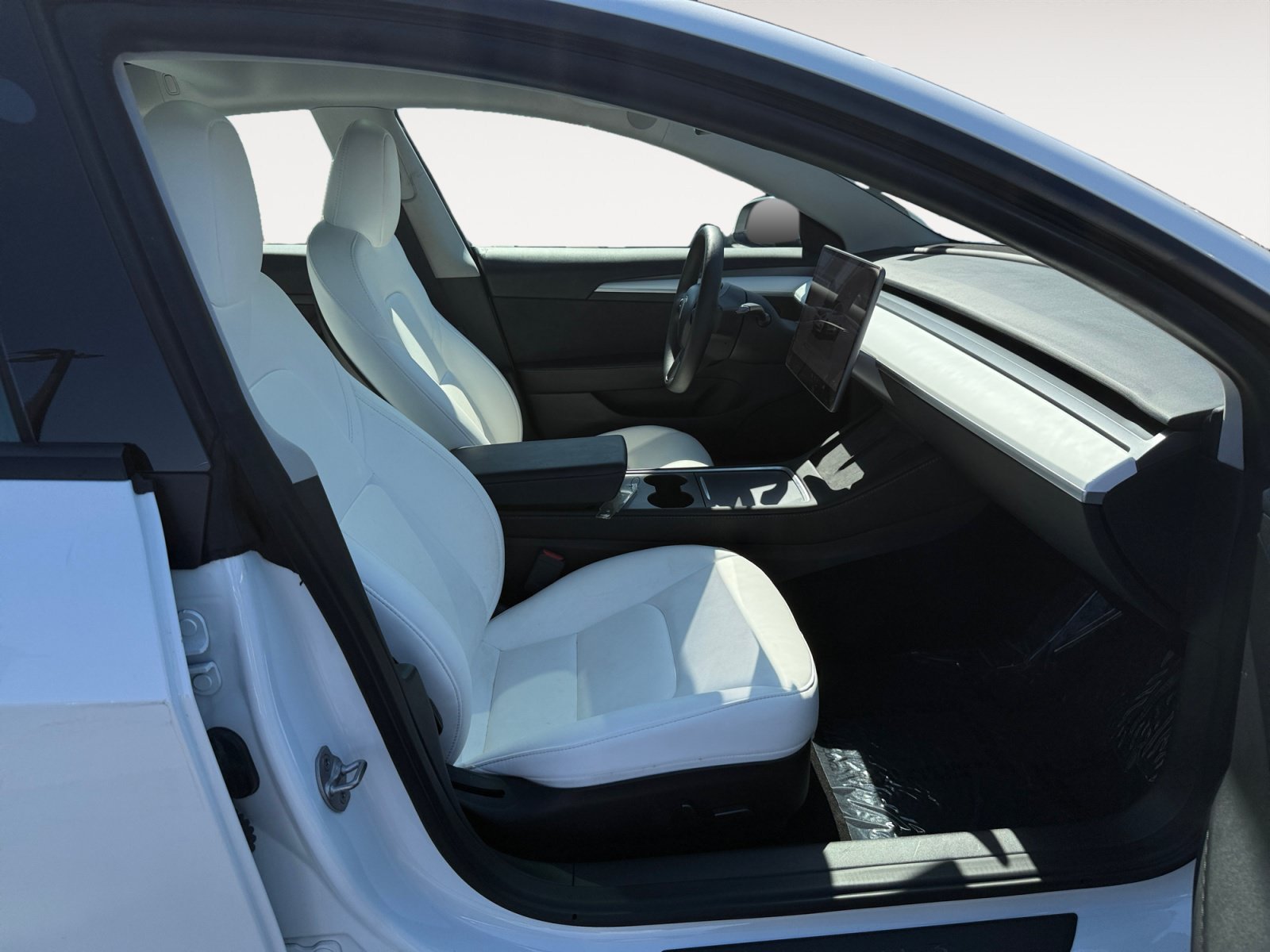 Used 2023 Pearl White Multi-Coat Tesla  image 19
