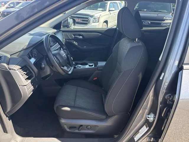 Used 2025 Gray Nissan SV image 11
