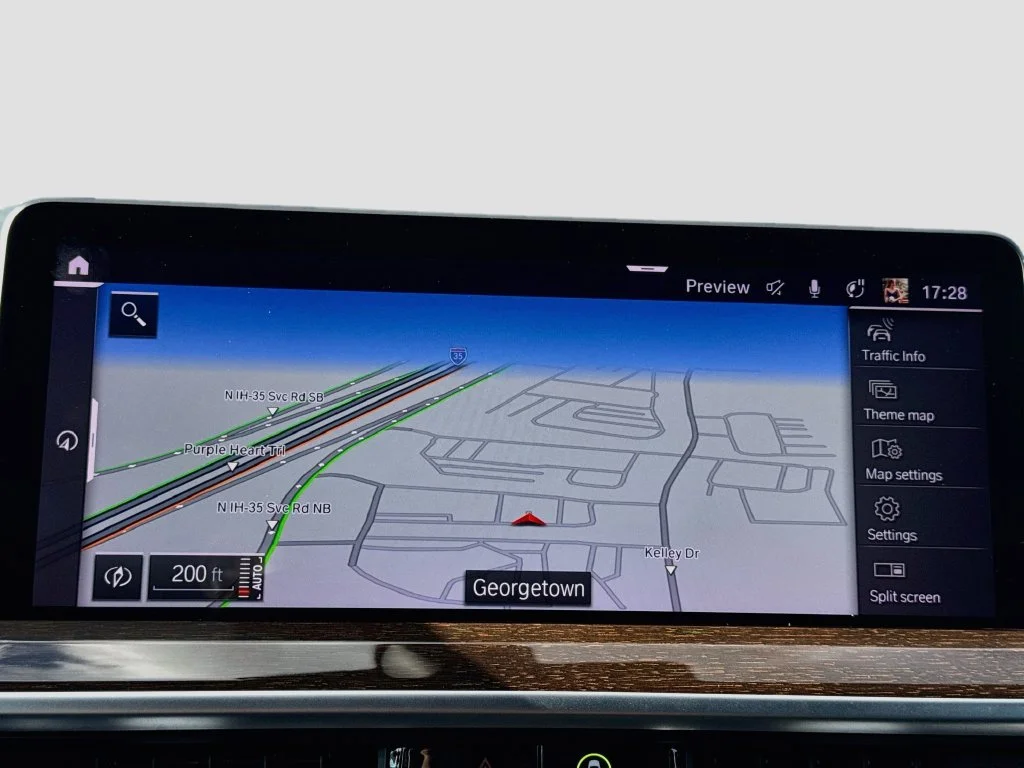 Used 2023 Black BMW xDrive30i image 16