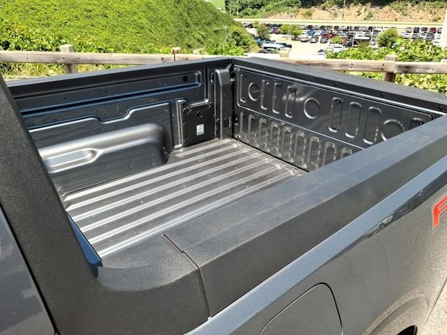 New 2026 Carbonized Gray Metallic Ford XLT image 20