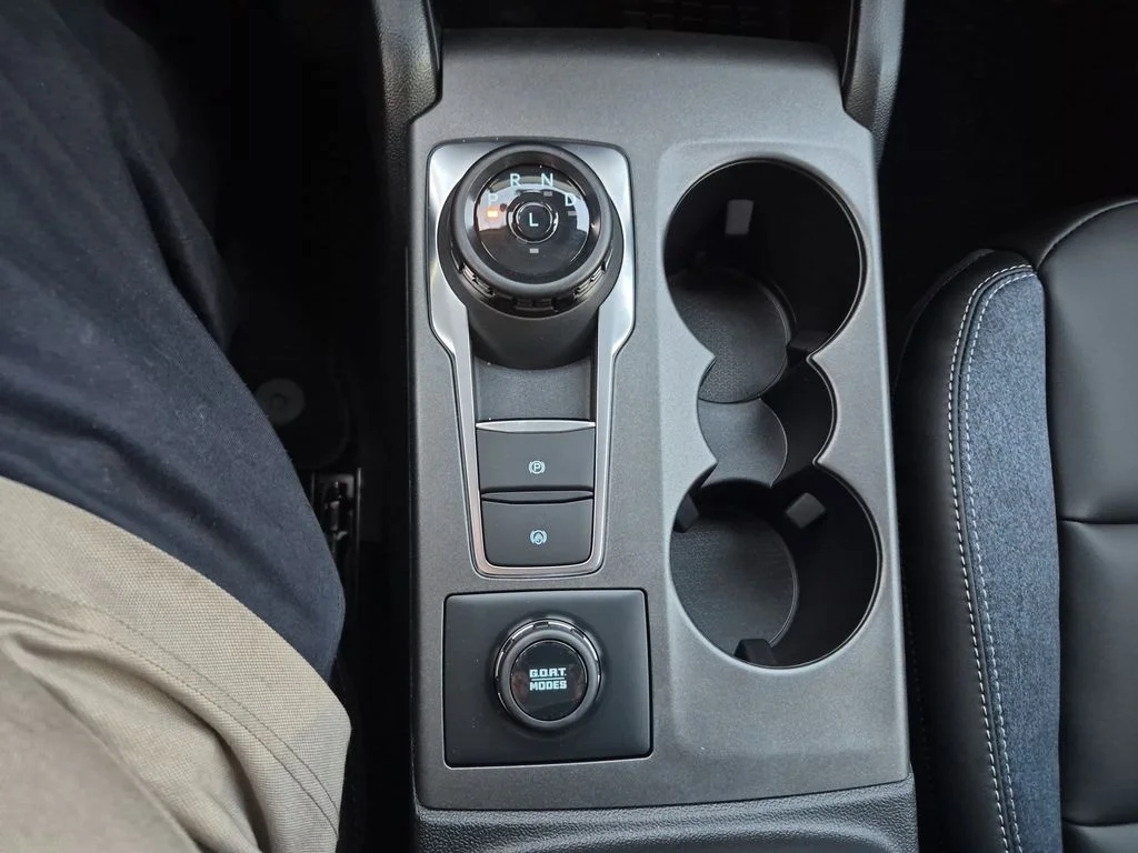 New 2025 Carbonized Gray Metallic Ford Outer Banks® image 32