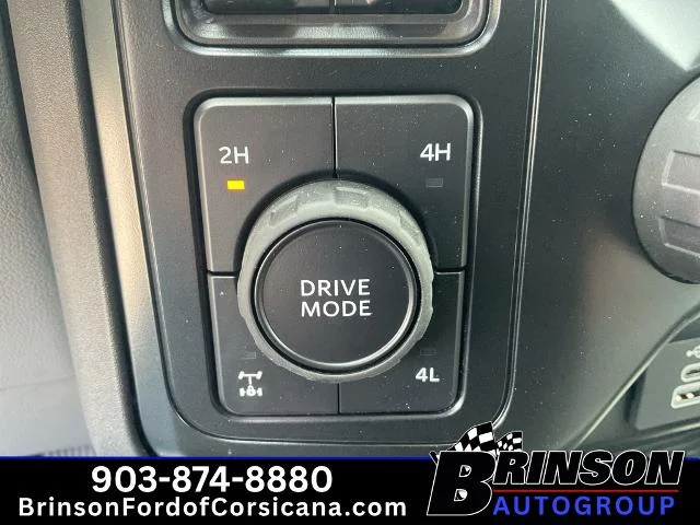 New 2026 Oxford White Ford F-250® XL image 30