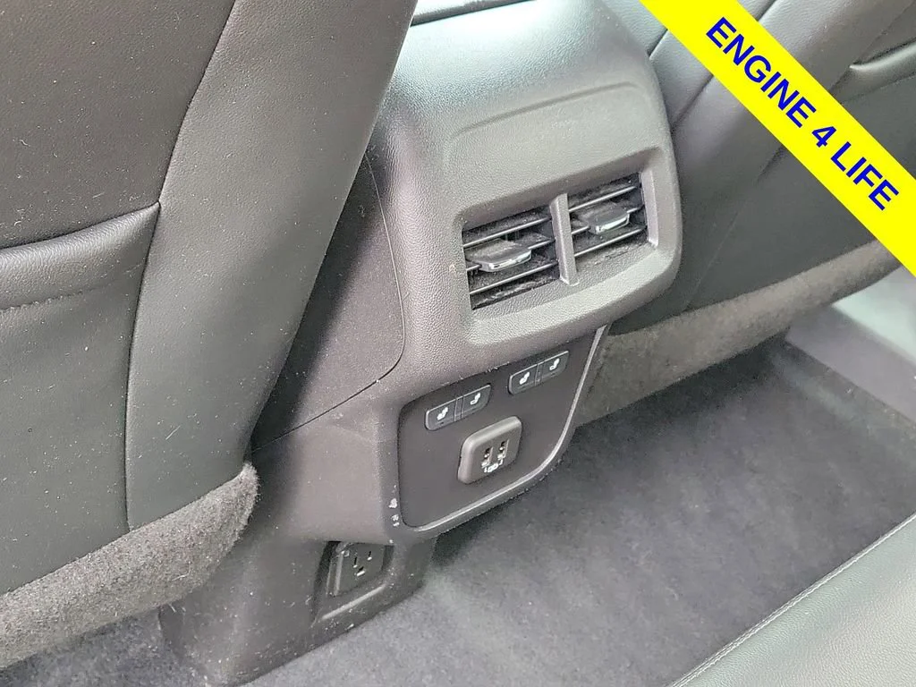 Used 2022 Summit White Chevrolet Premier image 24