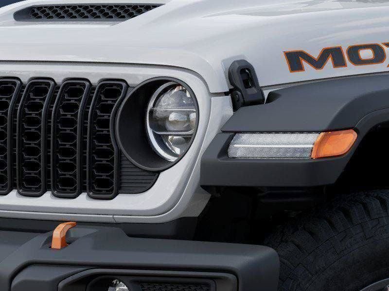 New 2026 Bright White Clear-Coat Exterior Paint Jeep Mojave image 40