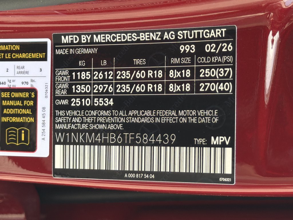 New 2026 MANUFAKTUR Patagonia Red Metallic Mercedes-Benz GLC 300 image 76